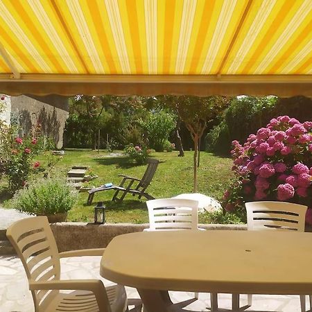 Logement Entier 3 Pieces Et Terrasse Mazieres-en-Gatine Exterior foto